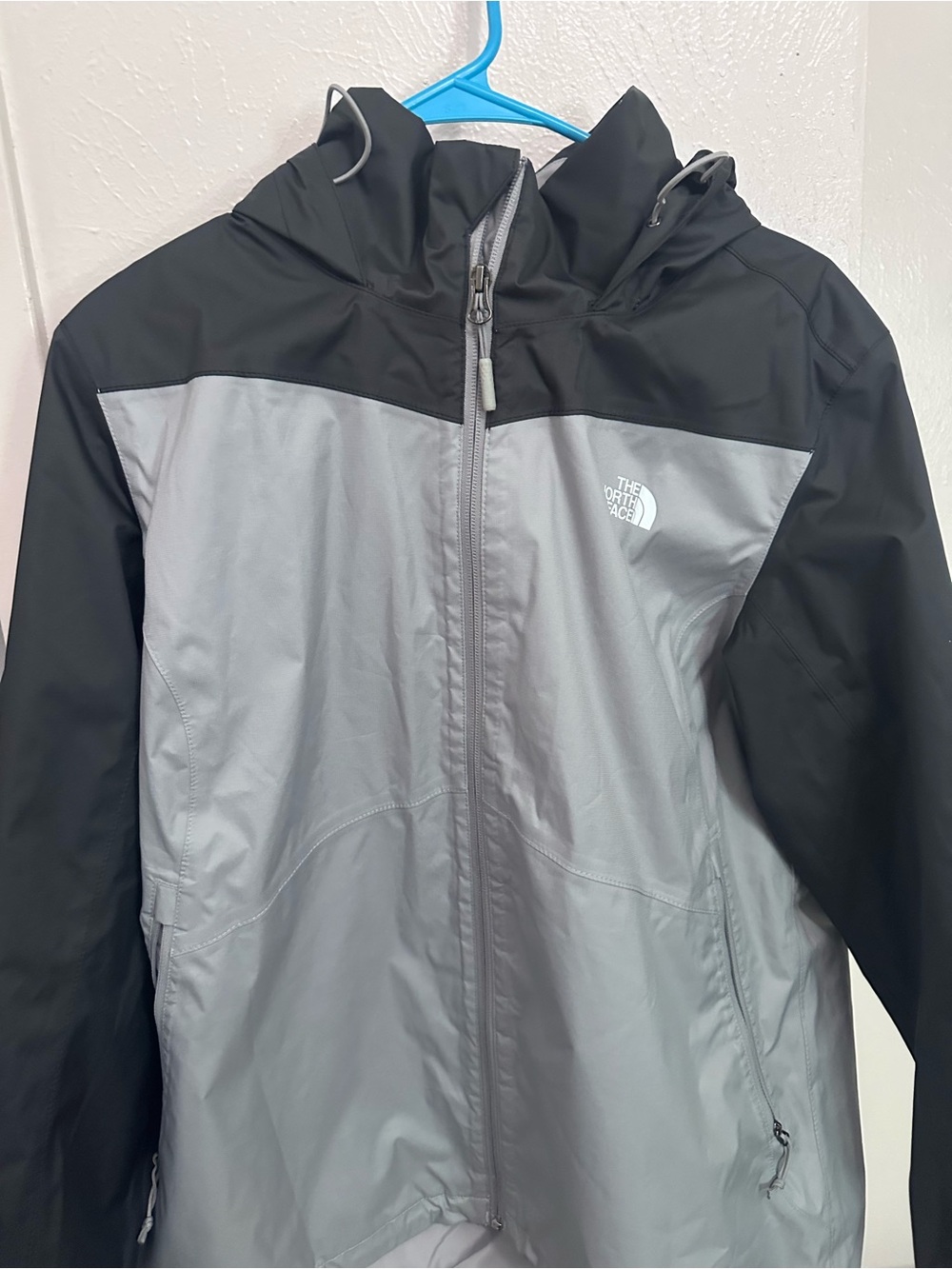 The North Face Two-Tone Hooded Shell Jacket - Black & Light Gray